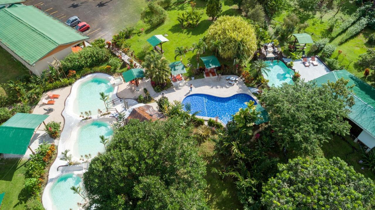 Hotel & Hot Springs Sueno Dorado ラ・フォルトゥナ エクステリア 写真